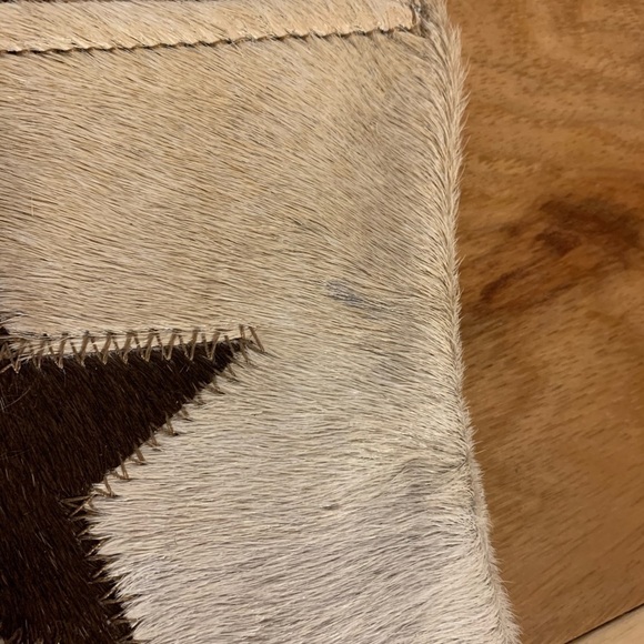 Cowhide and suede zippered pouch with star - Picture 3 of 7